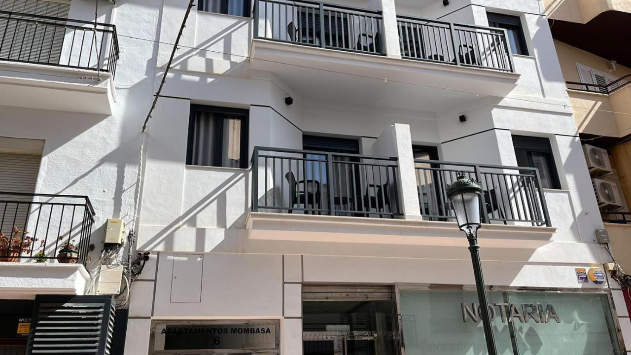 Apartamentos Mombasa 2 Planta Нерха Екстериор снимка