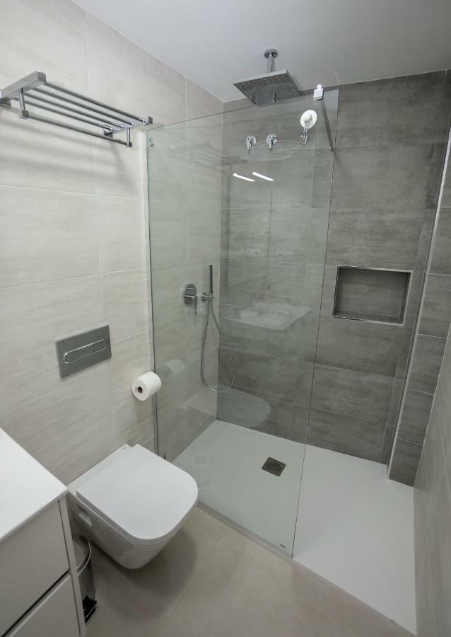 Apartamentos Mombasa 2 Planta Нерха Екстериор снимка