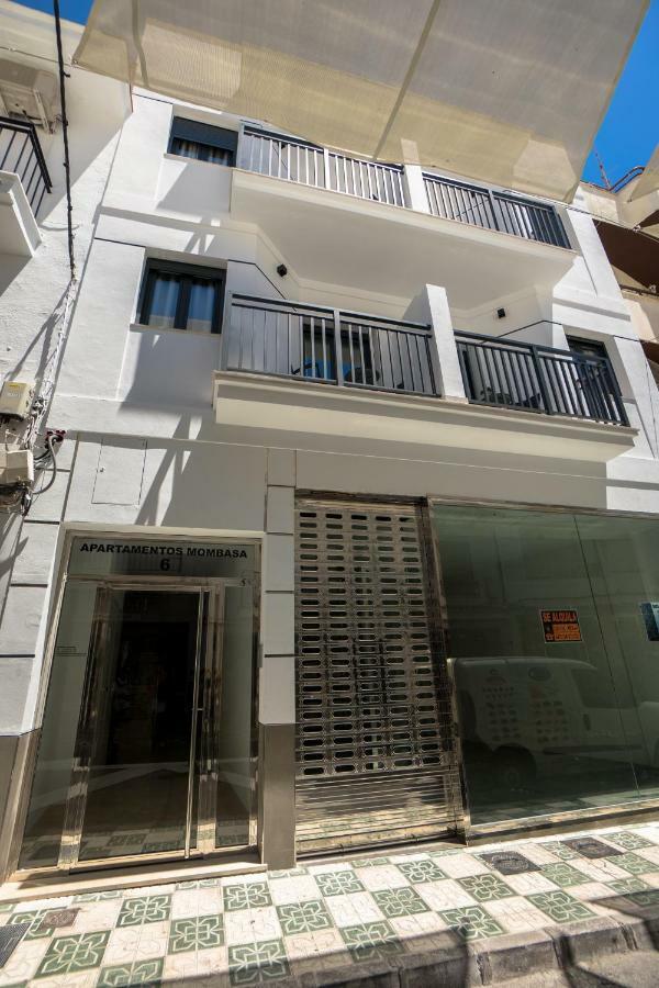 Apartamentos Mombasa 2 Planta Нерха Екстериор снимка