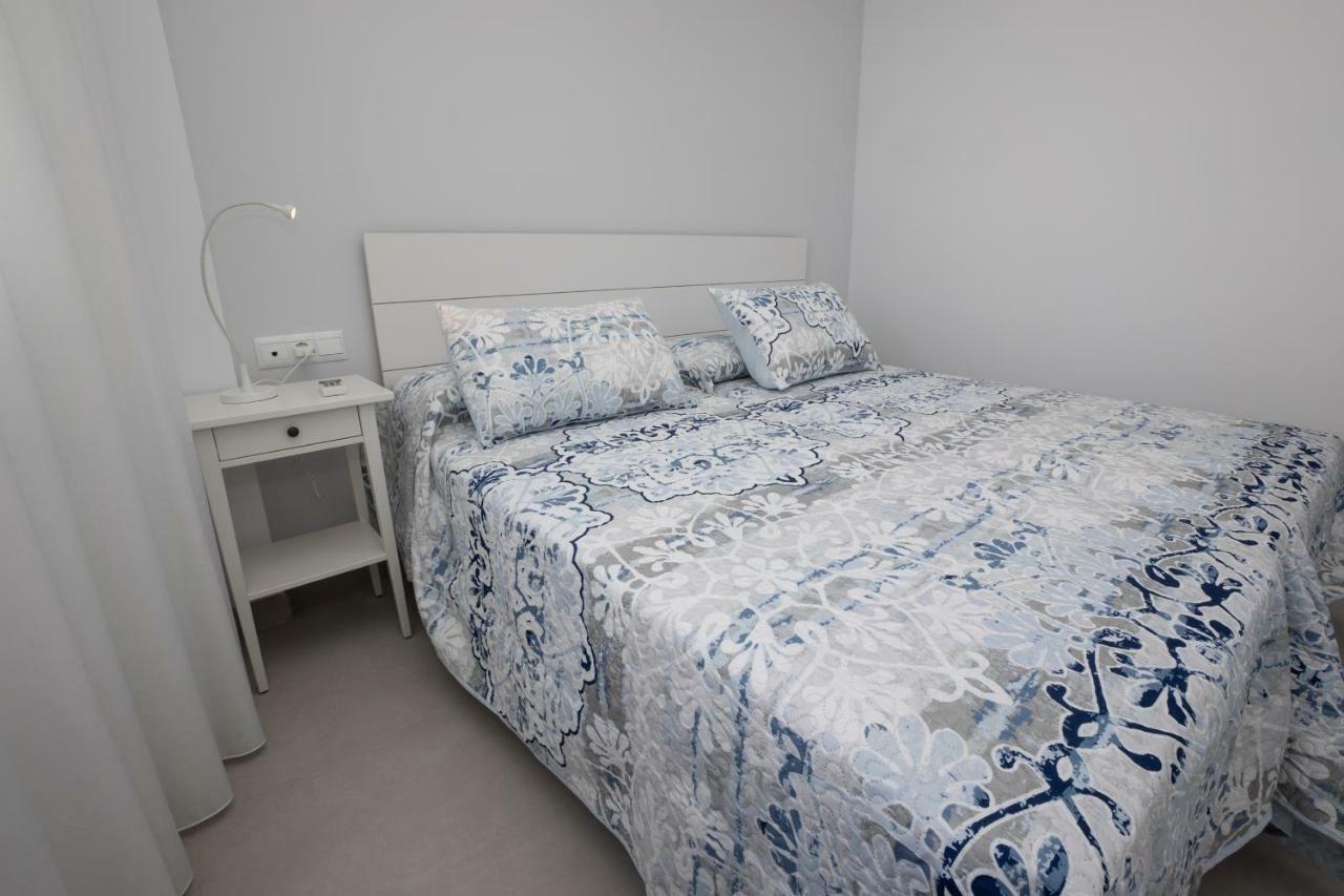 Apartamentos Mombasa 2 Planta Нерха Екстериор снимка